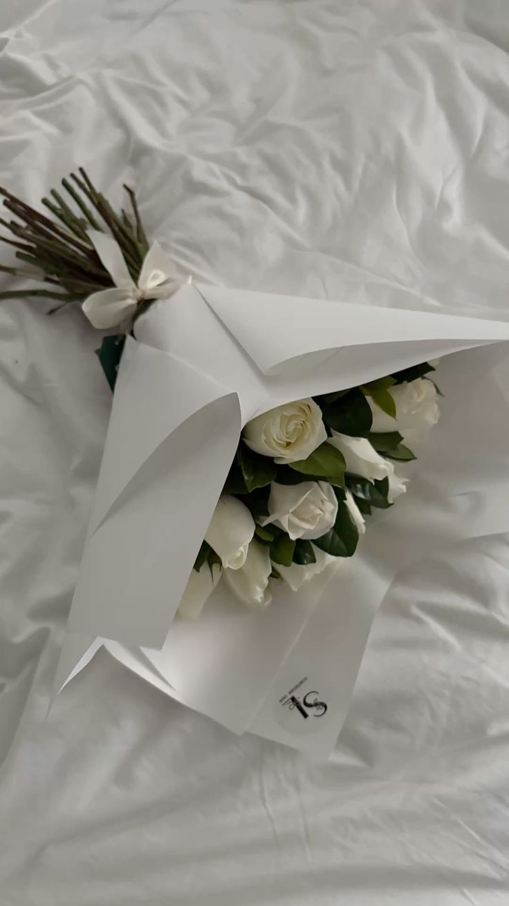 Creamy Love bouquet — Quiet vows, folded in white paper